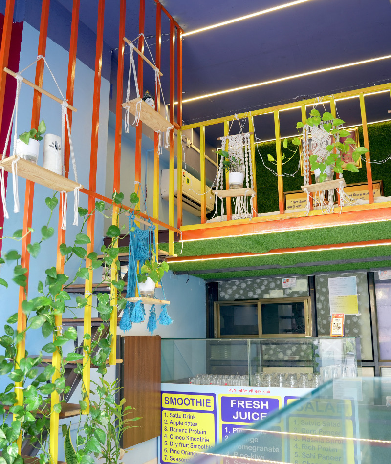 Prakruti Cafe Gallery